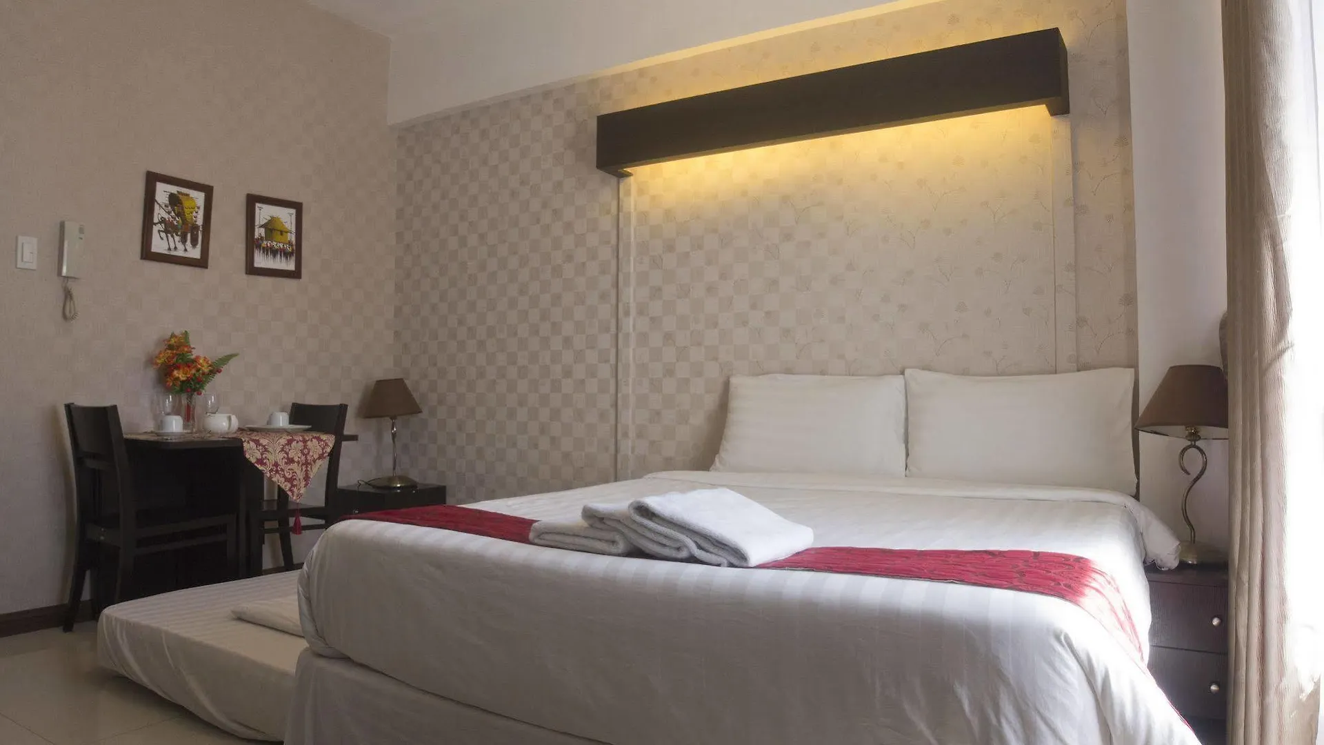 Sunshine City Suites Pasig City 2*,  Philippines